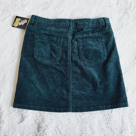 Girls’ Bundle of Skirts (size XXL) - Picture 5 of 7